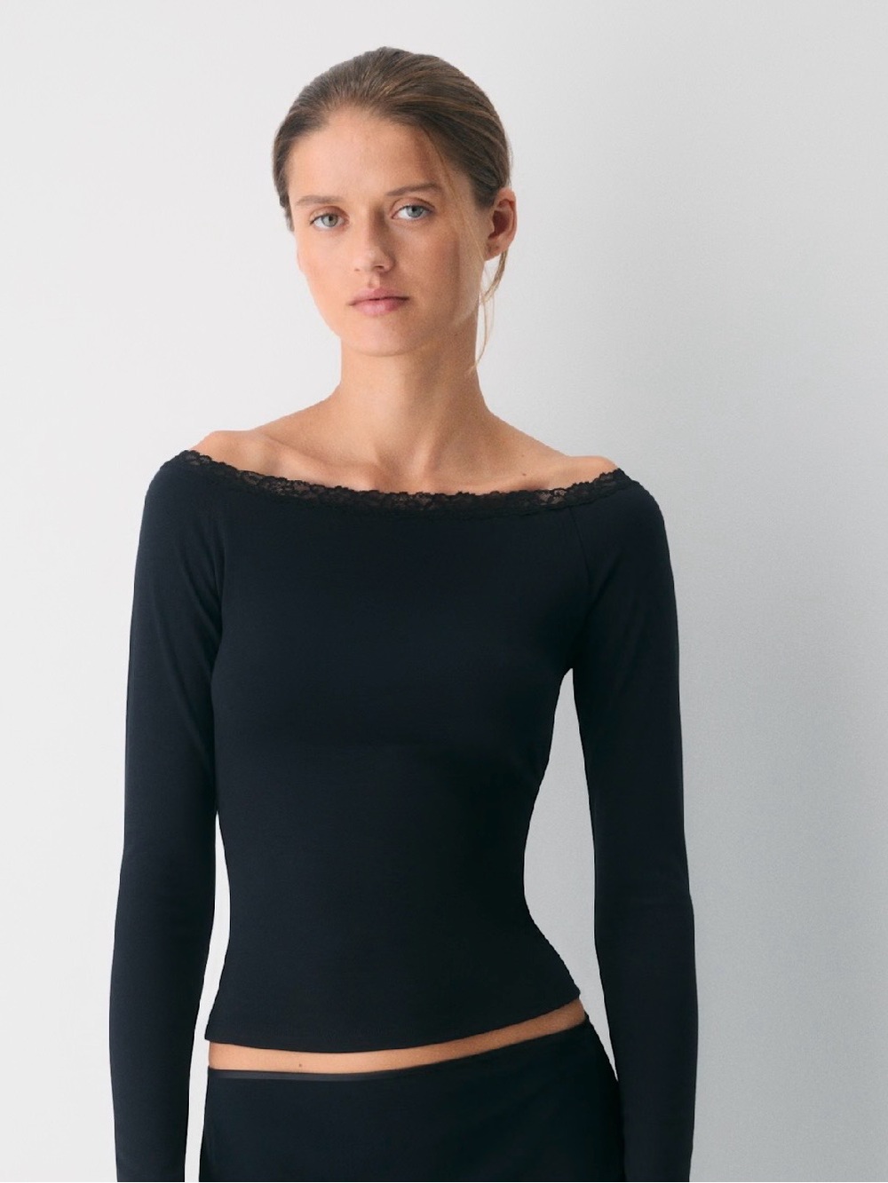 Aritzia goodlux finale Black Long Sleeve Lace Trim Off-Shoulder Top M NWOT